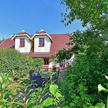 Ferienhaussiedlung Strandperlen Kuestenhof 5b * Wustrow (Fischland)